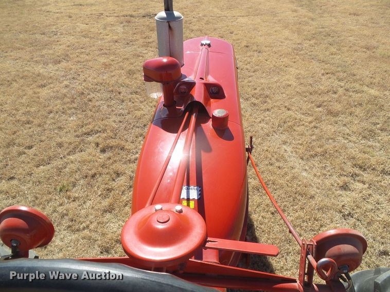 image for item EK9752 1953 International Farmall Super H  tractor