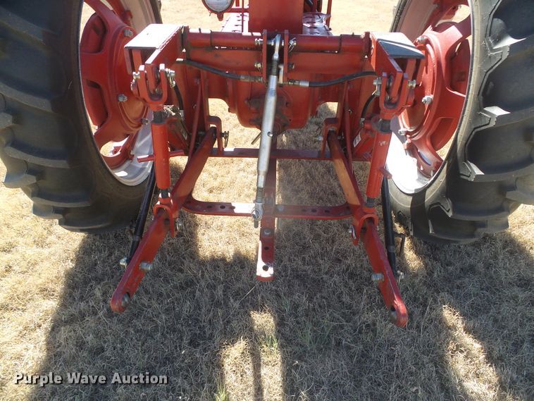 image for item EK9752 1953 International Farmall Super H  tractor