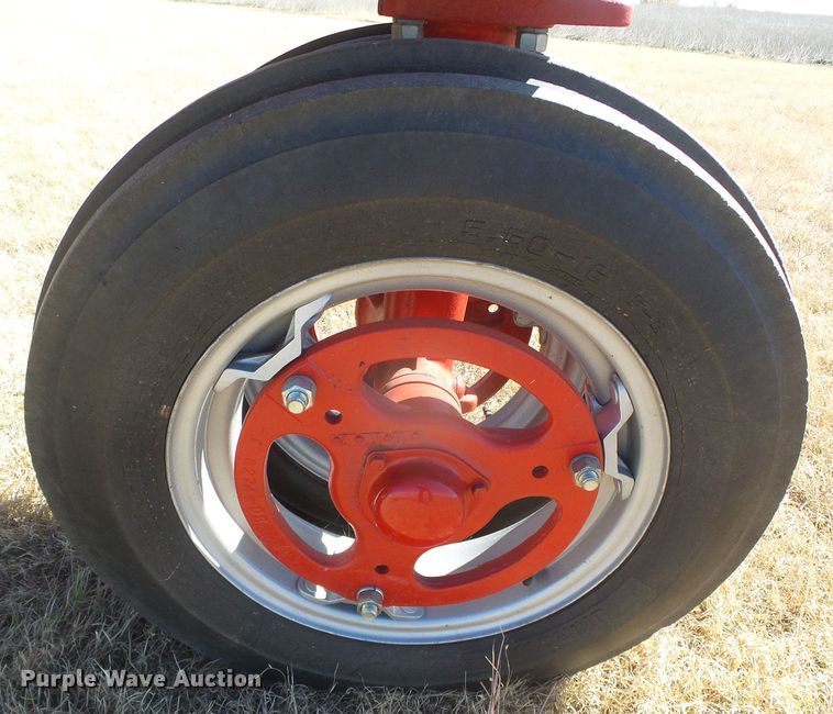 image for item EK9752 1953 International Farmall Super H  tractor