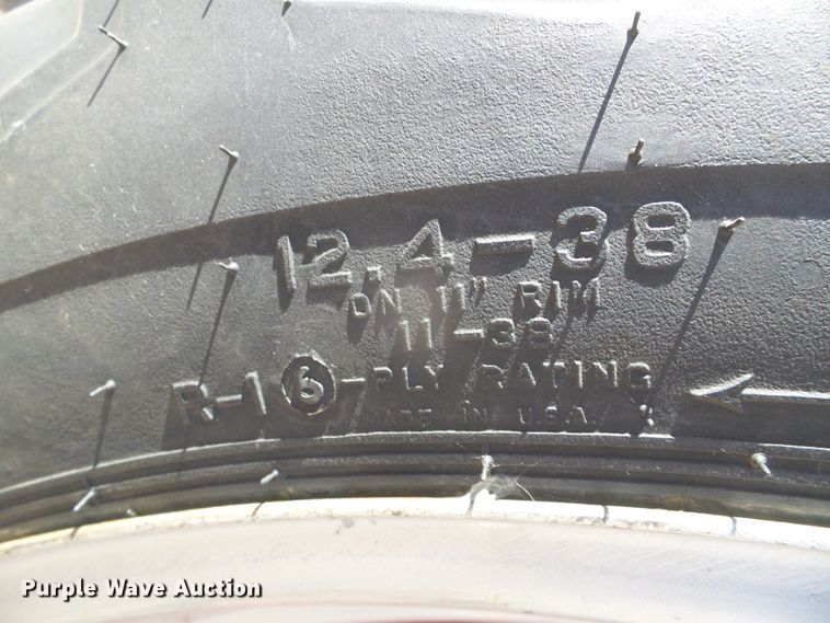 image for item EK9752 1953 International Farmall Super H  tractor