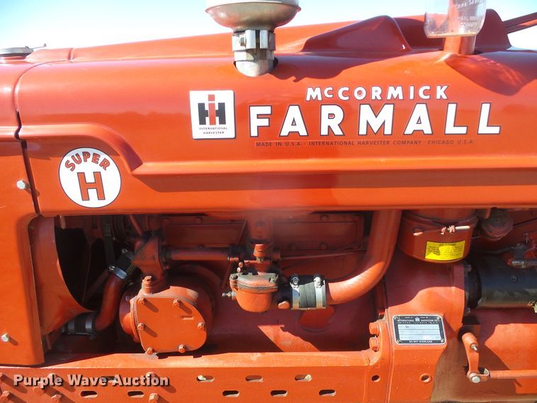 image for item EK9752 1953 International Farmall Super H  tractor