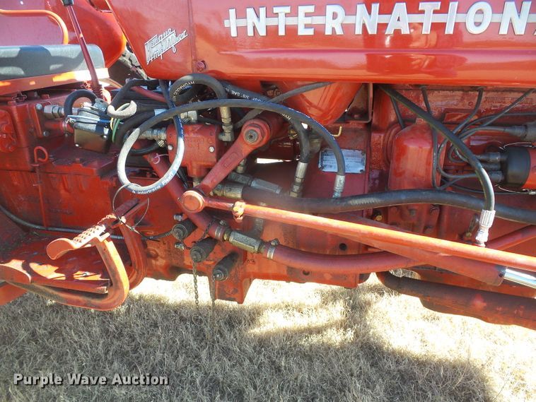 image for item EK9753 1955 International 300 Utility  tractor