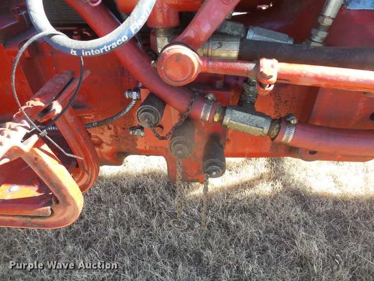 image for item EK9753 1955 International 300 Utility  tractor