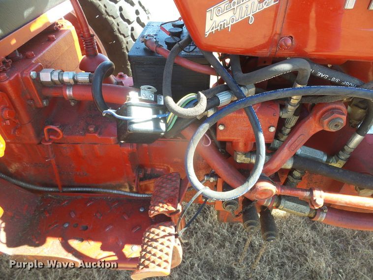 image for item EK9753 1955 International 300 Utility  tractor