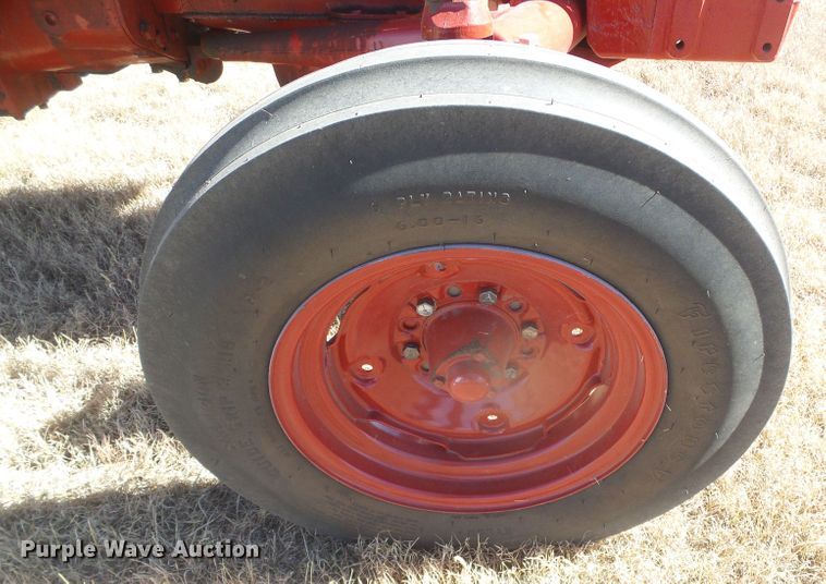 image for item EK9753 1955 International 300 Utility  tractor