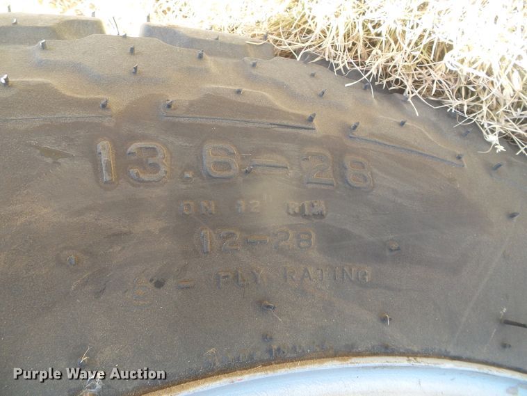 image for item EK9753 1955 International 300 Utility  tractor