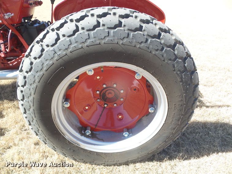 image for item EK9753 1955 International 300 Utility  tractor