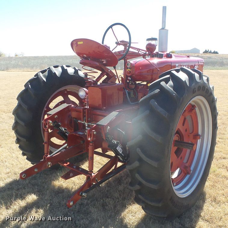 image for item EK9756 1953 International Farmall Super M  tractor