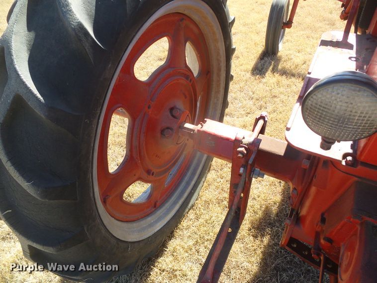 image for item EK9757 1948 International Farmall C  tractor