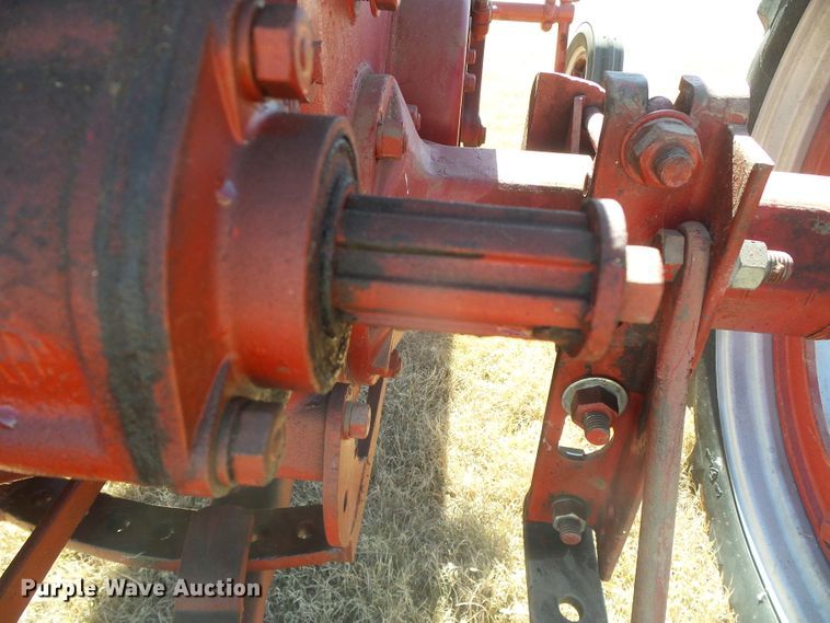 image for item EK9757 1948 International Farmall C  tractor