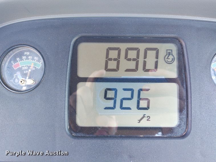 image for item EQ9453 2005 Buhler Versatile 2290  4WD tractor