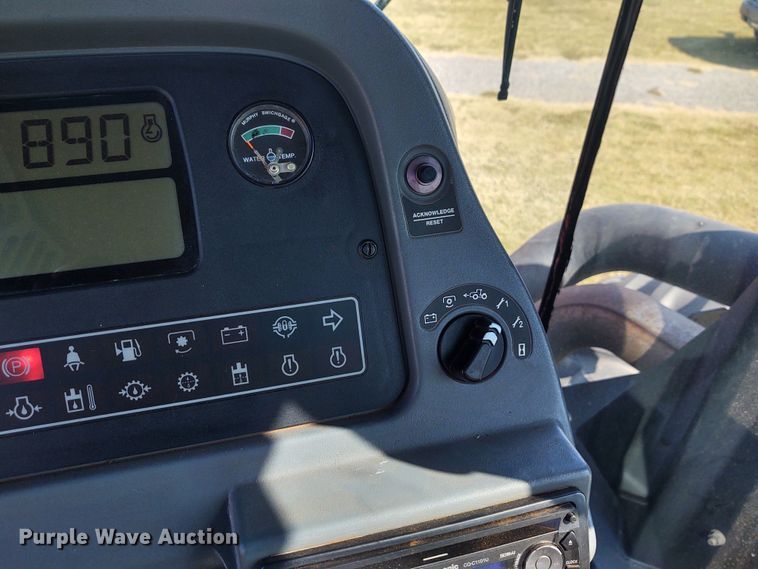 image for item EQ9453 2005 Buhler Versatile 2290  4WD tractor