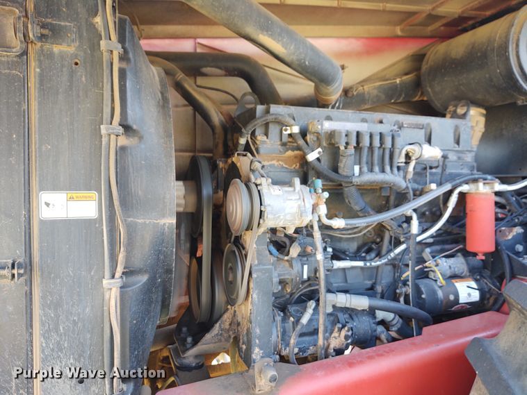 image for item EQ9453 2005 Buhler Versatile 2290  4WD tractor