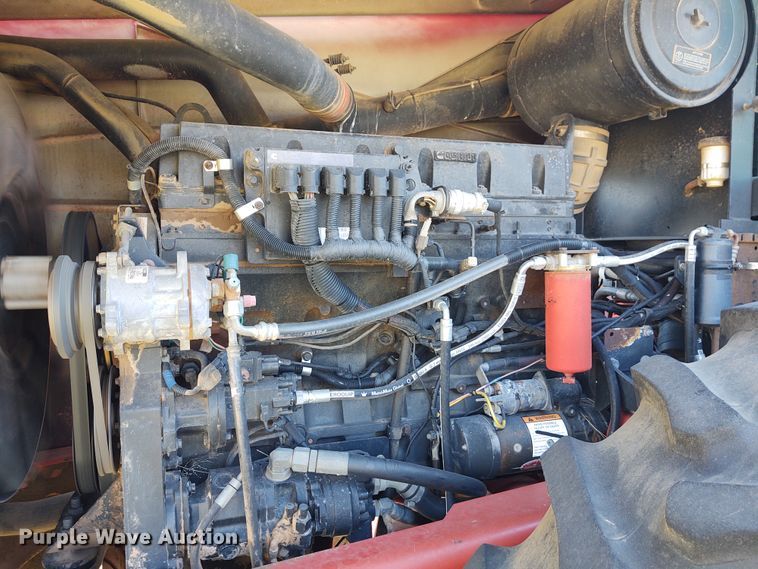 image for item EQ9453 2005 Buhler Versatile 2290  4WD tractor