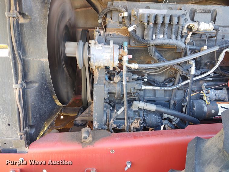 image for item EQ9453 2005 Buhler Versatile 2290  4WD tractor