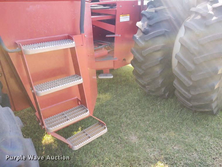 image for item EQ9453 2005 Buhler Versatile 2290  4WD tractor