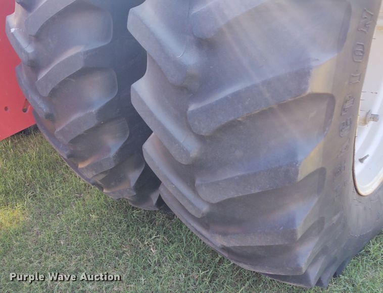 image for item EQ9453 2005 Buhler Versatile 2290  4WD tractor