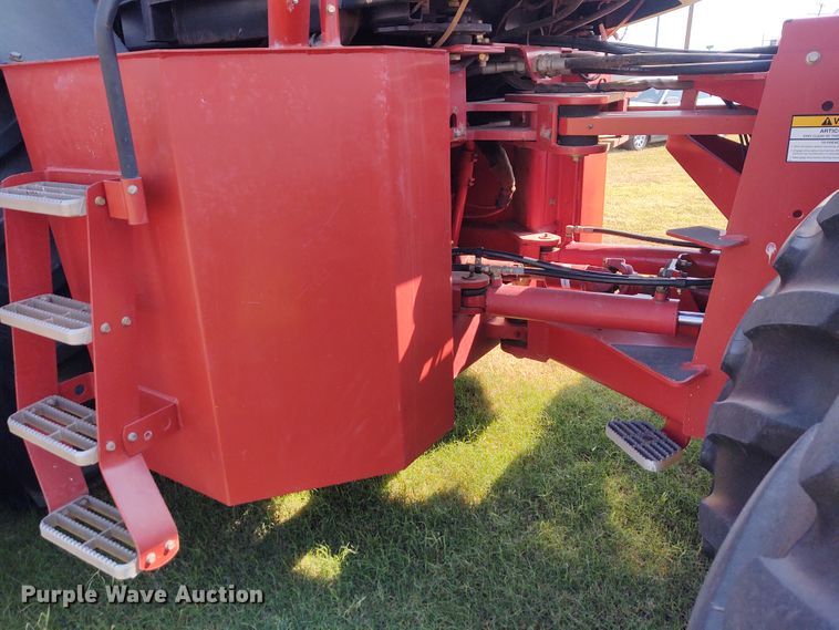 image for item EQ9453 2005 Buhler Versatile 2290  4WD tractor