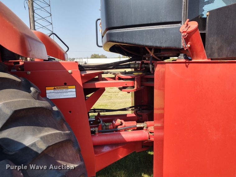 image for item EQ9453 2005 Buhler Versatile 2290  4WD tractor