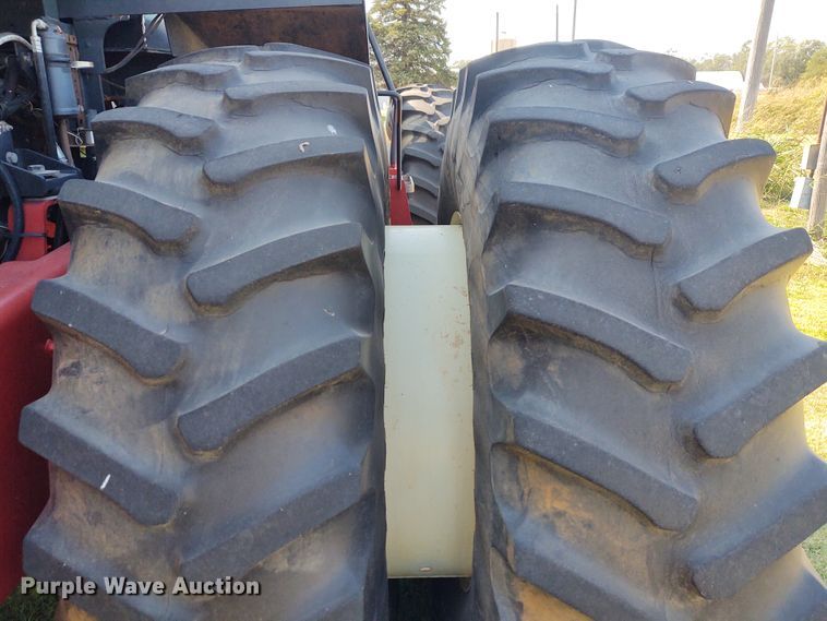 image for item EQ9453 2005 Buhler Versatile 2290  4WD tractor