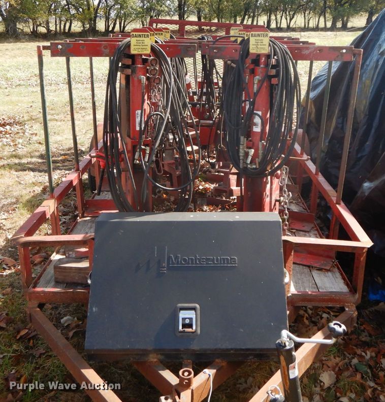 image for item FG9604 (8) Bainter grain bin jacks