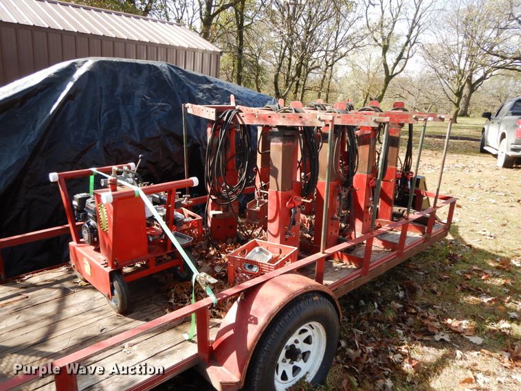 image for item FG9604 (8) Bainter grain bin jacks