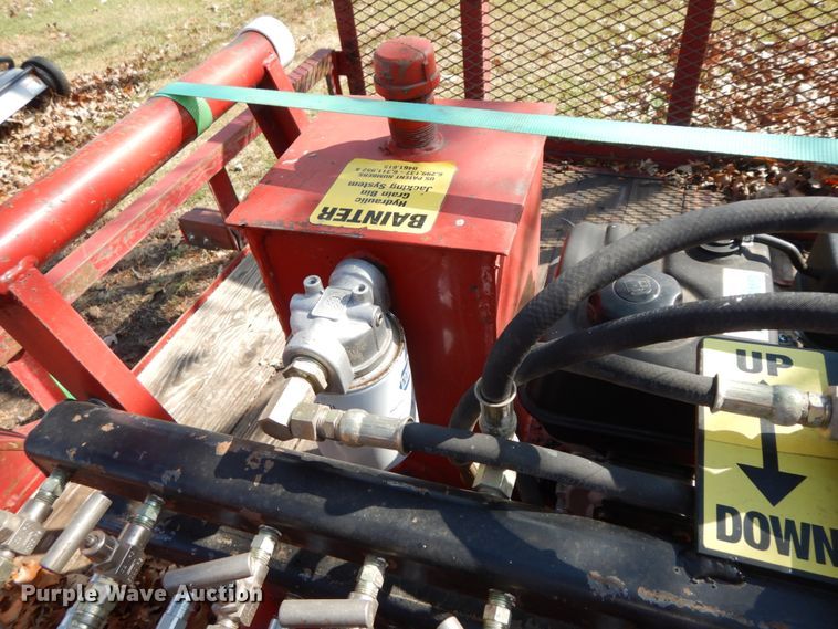 image for item FG9604 (8) Bainter grain bin jacks