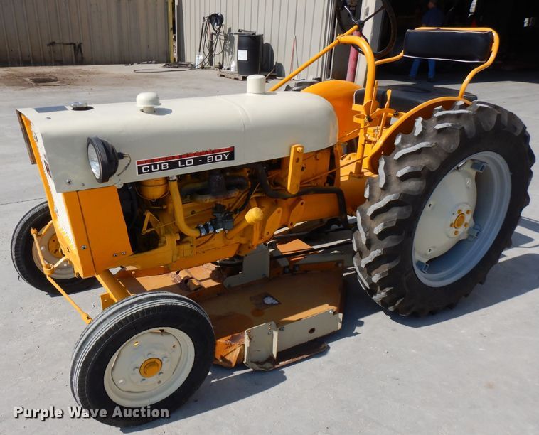 image for item FR9218 1966 International Cub Lo-Boy  tractor