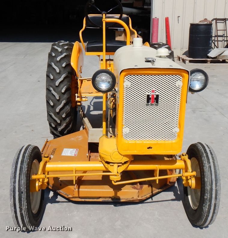 image for item FR9218 1966 International Cub Lo-Boy  tractor