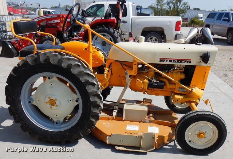 image for item FR9218 1966 International Cub Lo-Boy  tractor