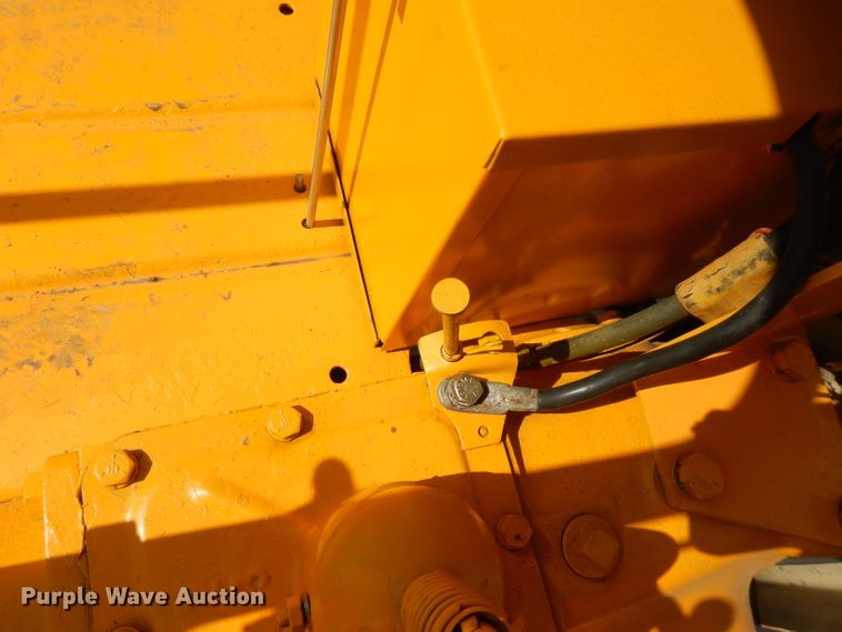 image for item FR9218 1966 International Cub Lo-Boy  tractor