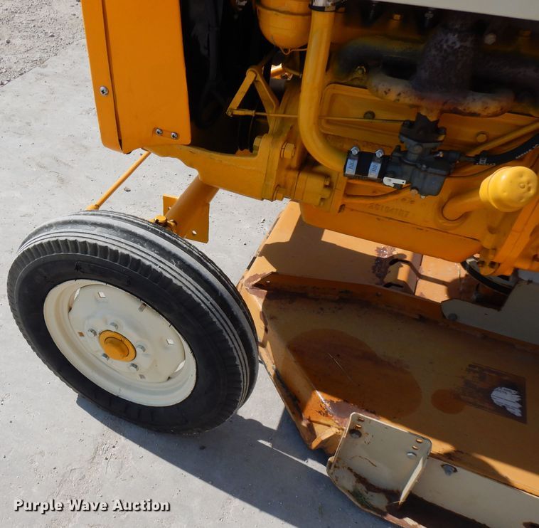 image for item FR9218 1966 International Cub Lo-Boy  tractor