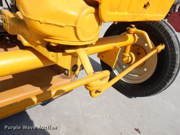 image for item FR9218 1966 International Cub Lo-Boy  tractor