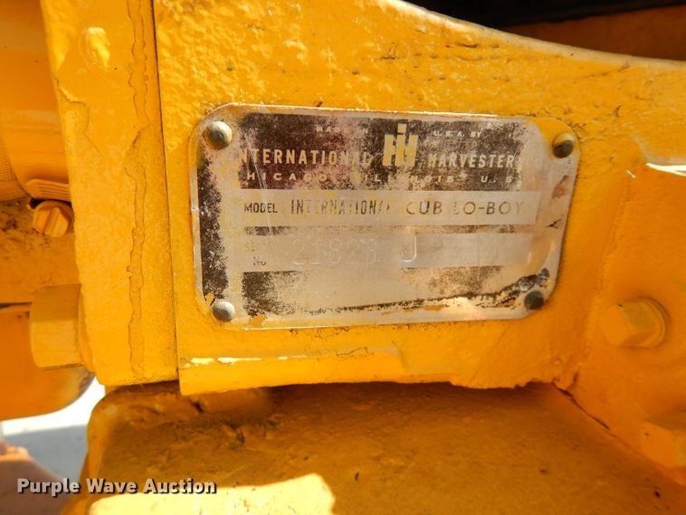 image for item FR9218 1966 International Cub Lo-Boy  tractor