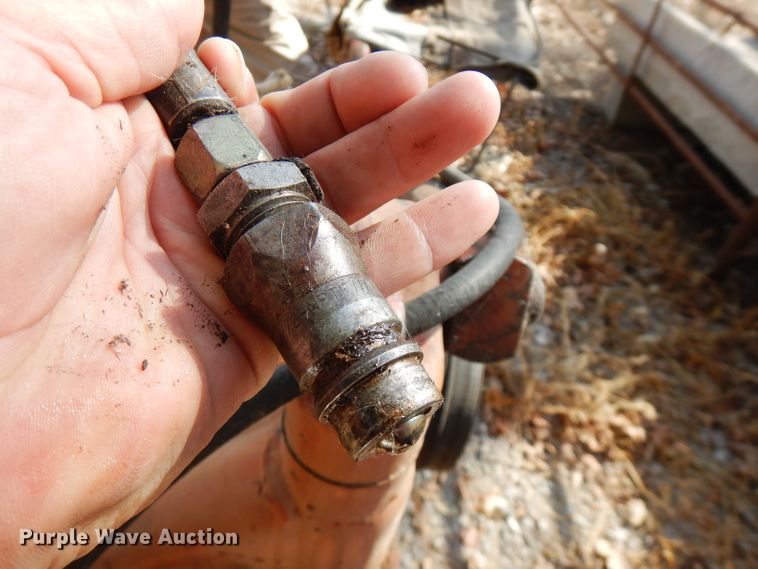 image for item FW9776 1989 Kuhn GMD77HD disc mower