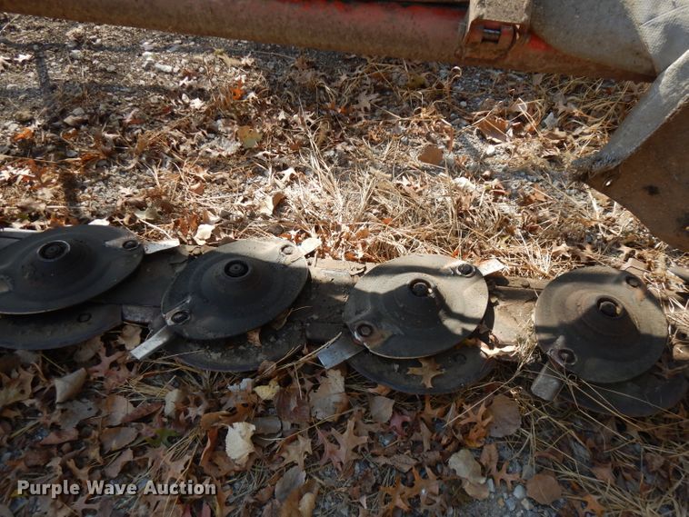 image for item FW9776 1989 Kuhn GMD77HD disc mower