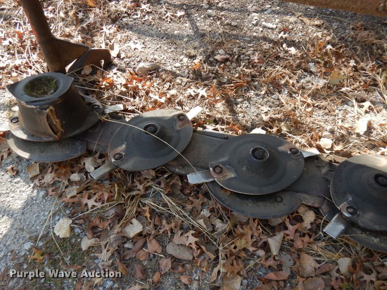 image for item FW9776 1989 Kuhn GMD77HD disc mower