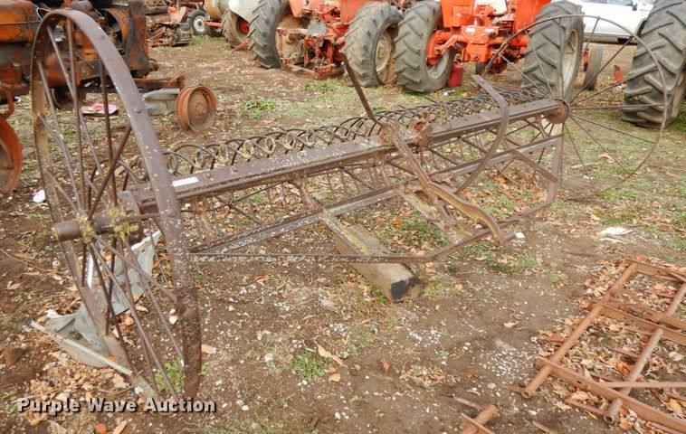 image for item GQ9847 Hay rake