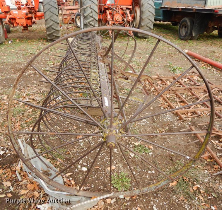 image for item GQ9847 Hay rake