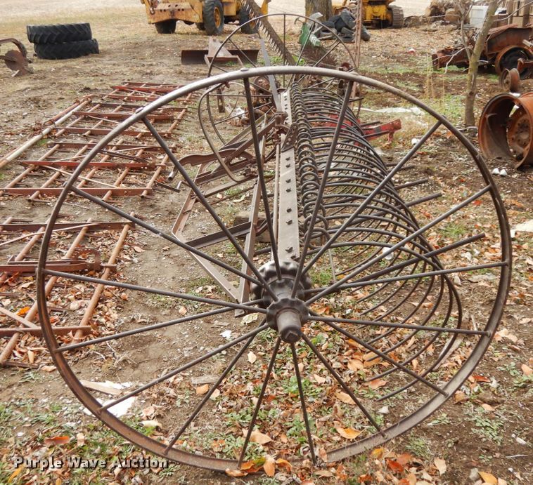 image for item GQ9847 Hay rake