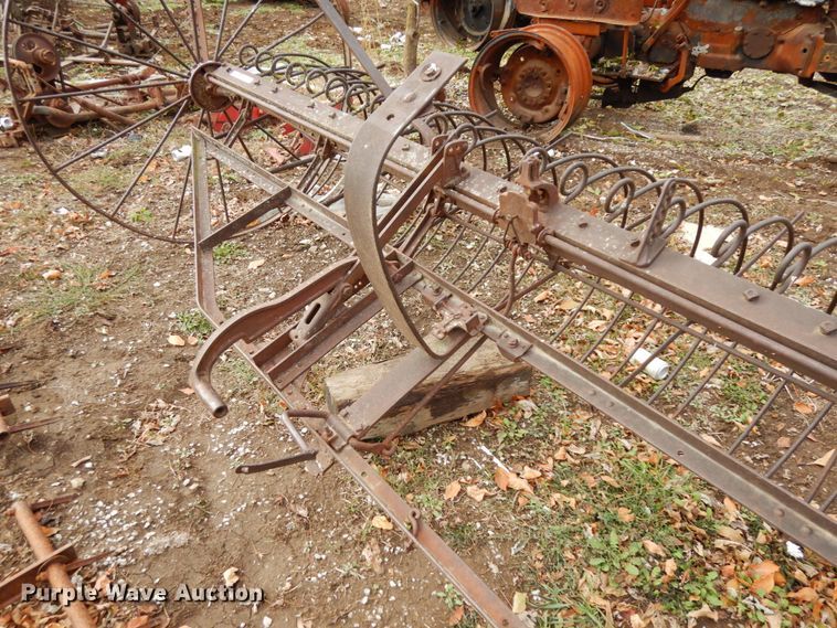 image for item GQ9847 Hay rake