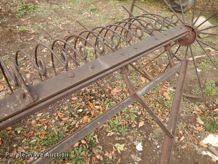 image for item GQ9847 Hay rake