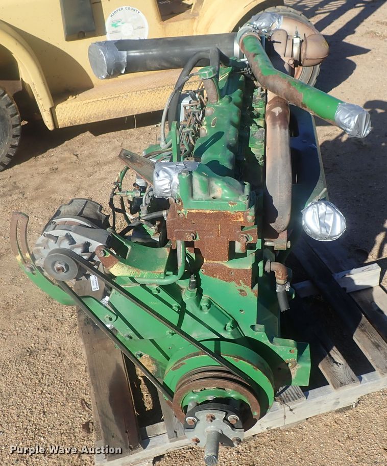 image for item GX9646 John Deere six cylinder diesel engine