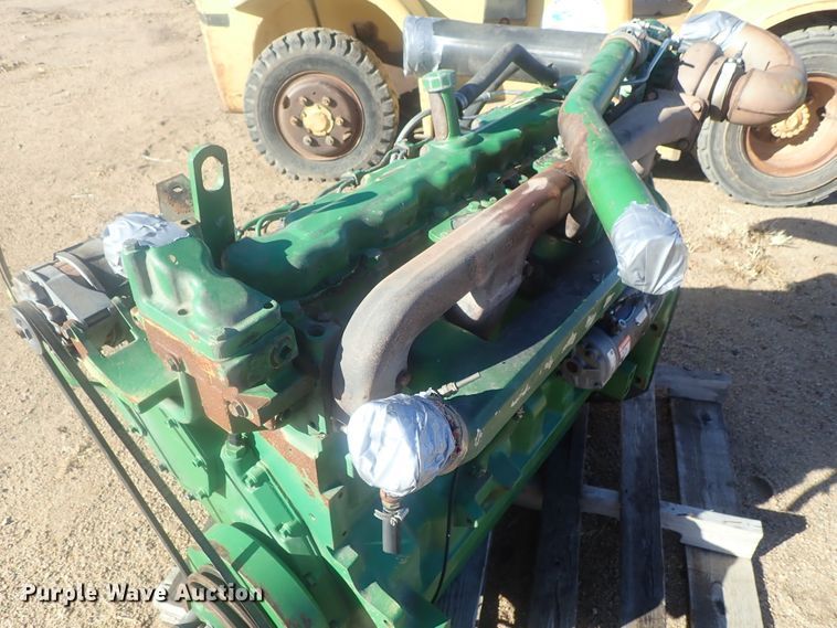 image for item GX9646 John Deere six cylinder diesel engine