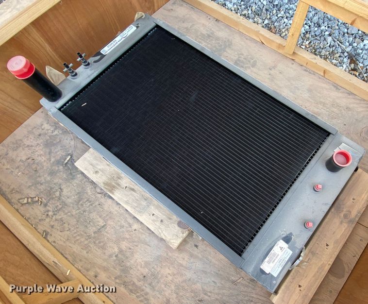 image for item HE9858 Radiator