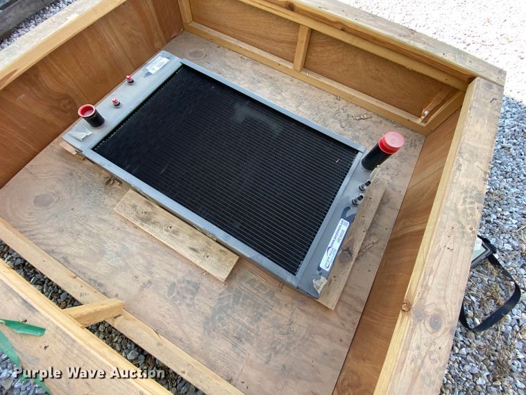 image for item HE9858 Radiator