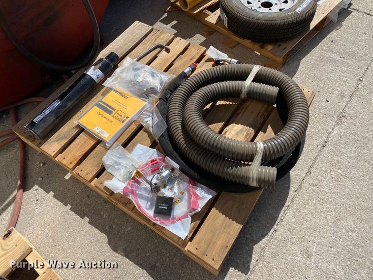 image for item HE9867 Vermeer parts