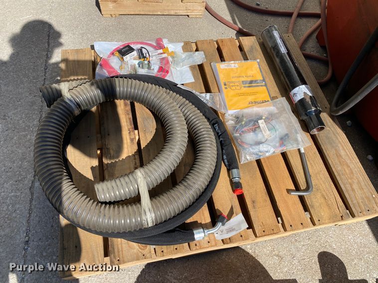 image for item HE9867 Vermeer parts