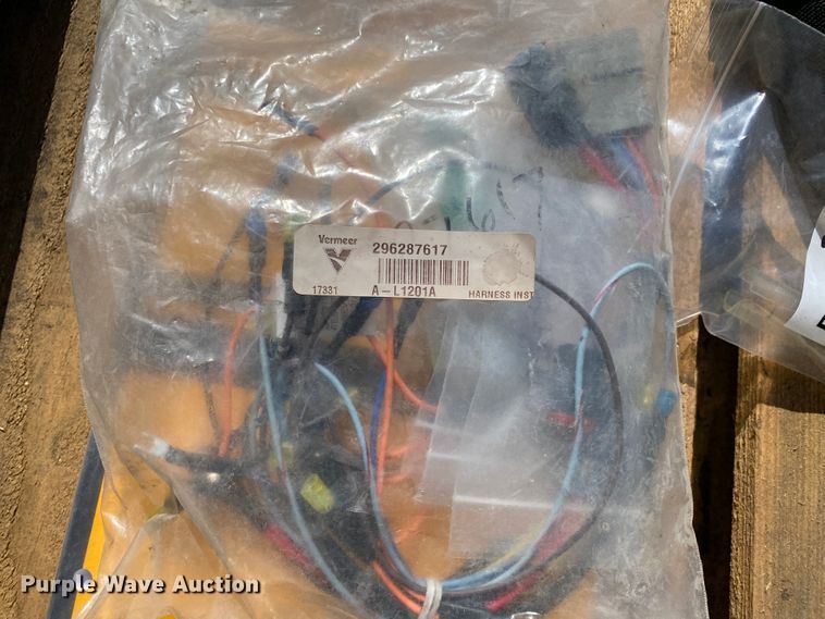 image for item HE9867 Vermeer parts