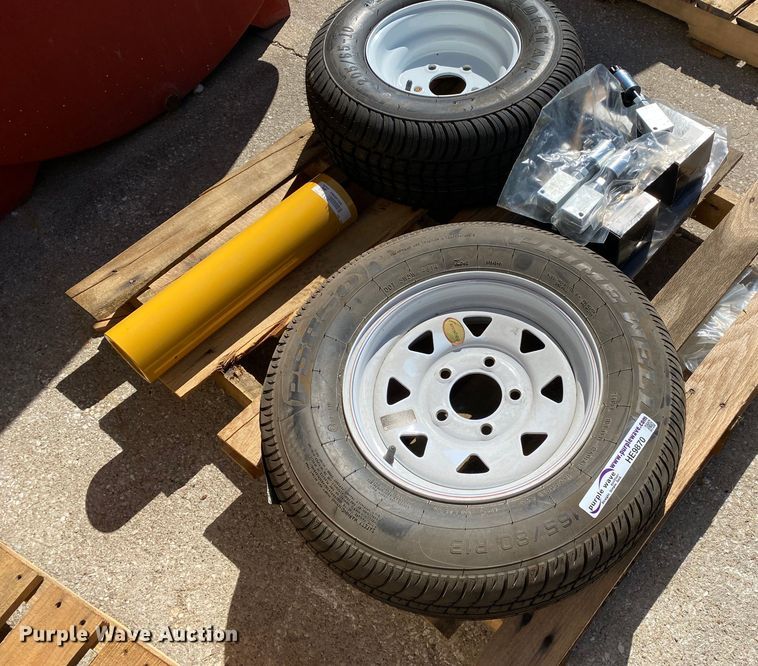 image for item HE9870 Vermeer parts